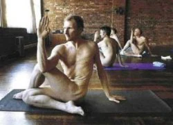 Yoga - thủ phạm của bê bối tình dục?