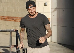 Becks hồ hởi dẫn 3 quý tử đến trại tập luyện Real