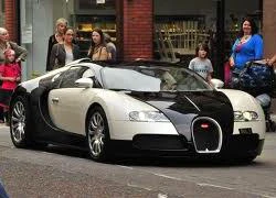 Bugatti Veyron độc nhất vô nhị xuất hiện trên phố New York