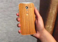 Cận cảnh Moto X phiên bản vỏ gỗ sồi và gỗ hồng mộc