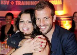 Chiều Van der Vaart, bạn gái bỏ thuốc tránh thai