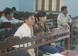 Chủ tịch huyện thắng kiện vụ "giam hòn đá"