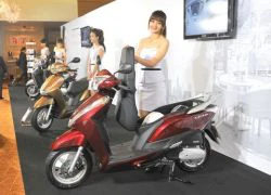 Honda Lead 125 một mình loạn giá