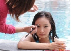 Khoảnh khắc sao khi bận bịu make-up