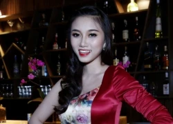 Miss Ngôi Sao Thy Thơ xinh tươi dự tiệc