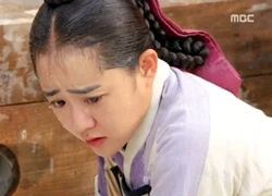 Moon Geun Young bị ăn tát khi lộ thân phận thật với kẻ thù