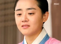 Moon Geun Young bị mù tạm thời