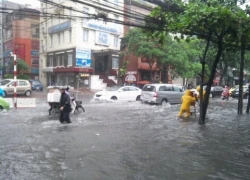 Mưa lớn, Hà Nội có thêm nhiều sông lớn