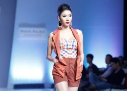 Ngẫu hứng ca rô trên sàn catwalk Việt