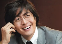 Những khoảnh khắc "hớp hồn" của mỹ nam Bae Yong Joon