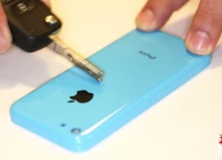 Vỏ nhựa của iPhone 5C rất cứng và bền