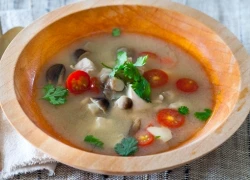 [Chế biến] &#8211; Canh gà Thái chua cay