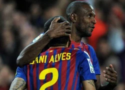 Dani Alves xác nhận đã đề nghị hiến gan cho Abidal