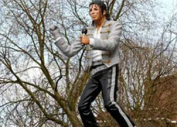 Fulham quyết định 'dẹp bỏ' Michael Jackson