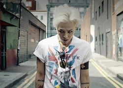 G-Dragon lộ cơ thể đầy hình xăm trong clip mới