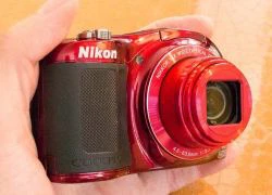 Máy ảnh Nikon Coolpix L620 gọn nhẹ, zoom xa