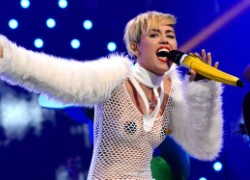 Miley Cyrus bị chỉ trích vì &#8220;khen ngợi&#8221; cần sa