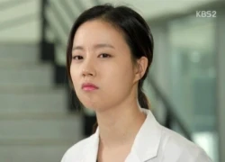 Moon Chae Won ghen khi Joo Won thân mật với cô gái khác