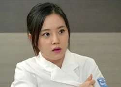 Moon Chae Won vội vàng... che ngực trước Joo Won