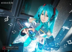 NGẨNG NGƯỜI VỚI CÁC HATSUNE MIKU NGOÀI ĐỜI THỰC