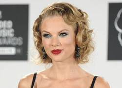 Taylor Swift vượt mặt bạn trai cũ khi lập 2 kỷ lục Guinness