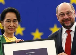 Bà Aung San Suu Kyi nhận giải thưởng nhân quyền Sakharov