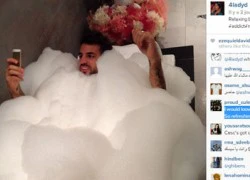 Cesc Fabregas nghiện chơi Candy Crush