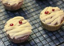 [Chế biến] - Bánh xác ướp làm quà Halloween