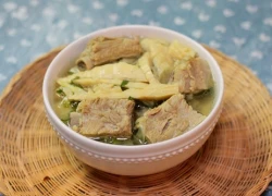 [Chế biến] - Canh sườn nấu măng tươi