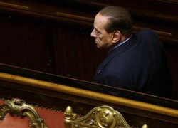 Cựu Thủ tướng Berlusconi đối mặt nguy cơ bị "đuổi" khỏi quốc hội