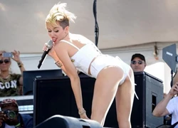 Điệu nhảy ngoáy mông của Miley Cyrus bị cấm cửa ở trường học