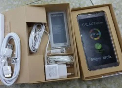 Galaxy Round màn hình cong đầu tiên về VN giá 21 triệu đồng