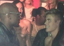 Justin Bieber thác loạn trong hộp đêm bên tiếp viên nude