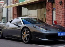 Loạt Ferrari 458 Italia gắn biển số trùng tên xe