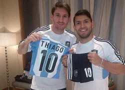 Messi và Aguero mang con ra 'thách đấu'