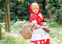 Misa siêu dễ thương với cosplay Annie quàng khăn đỏ