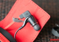 Mở hộp tai nghe in-ears Plantronics BackBeat Go 2 với pin chờ 6 tháng