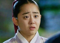 Moon Geun Young bị phát hiện là con ruột của kẻ thù