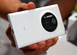 Nhiều cửa hàng trong nước giảm giá bán Lumia 1020 để "câu" khách