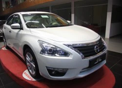 Nissan Teana 2013 chính hãng màu trắng giá 1,4 tỷ đồng