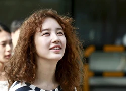 Nụ cười tỏa nắng của "cô nàng tóc xù" Yoon Eun Hye