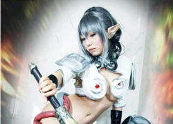 &#8220;Sốc&#8221; với cosplay Queen&#8217;s Blade của Madoka Kaname