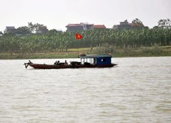 Thâu đêm tìm xác nạn nhân bị bác sĩ ném xuống sông