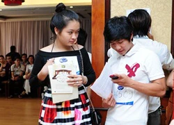 Trai xinh, gái đẹp đổ về tranh tài Vietnam Idol 2013