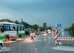 Triều cường tiếp tục gây ngập ở nhiều nơi