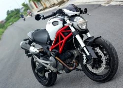 Vẻ đẹp Ducati Monster độ hoa văn carbon ở Sài Gòn