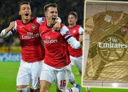 Arsenal lộ áo sân khách mùa giải 2014/15