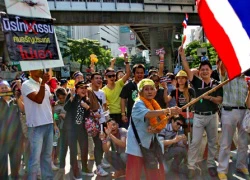 Bangkok náo động vì biểu tình chống ân xá