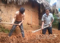 Bão số 14: Dân Quảng Bình đào hầm tránh "siêu bão" như thời chiến