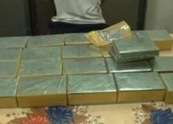 Bắt đối tượng vận chuyển 40 bánh heroin